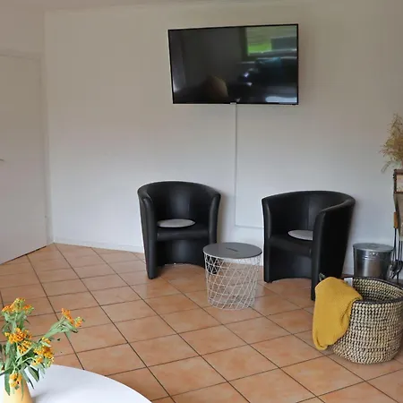 Heimathafen Direkt Am Mit Eingez Garten Dom wakacyjny